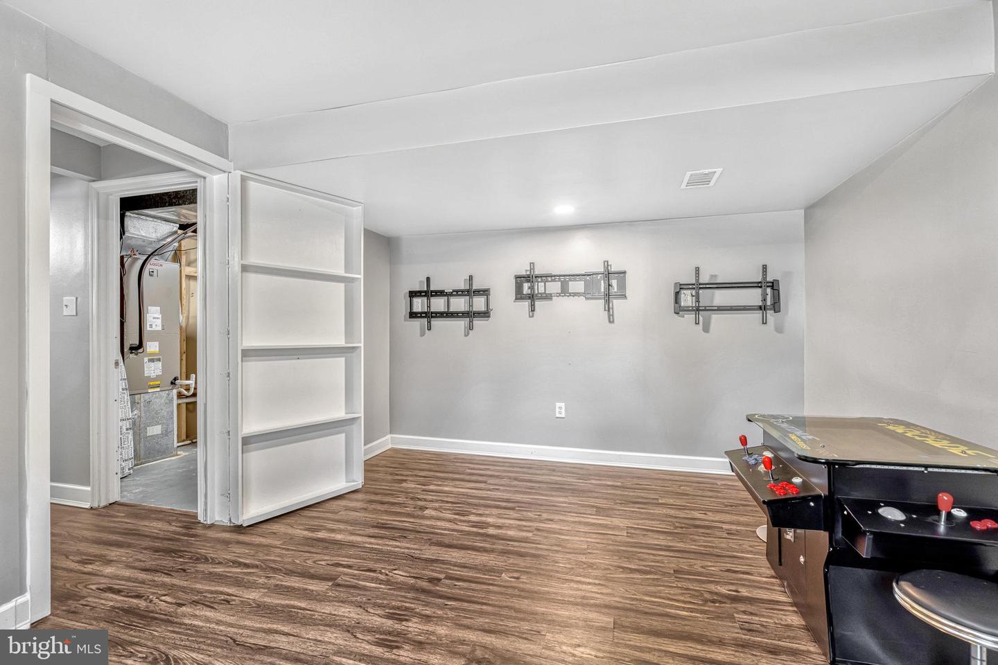 16000 Normandy Ct
