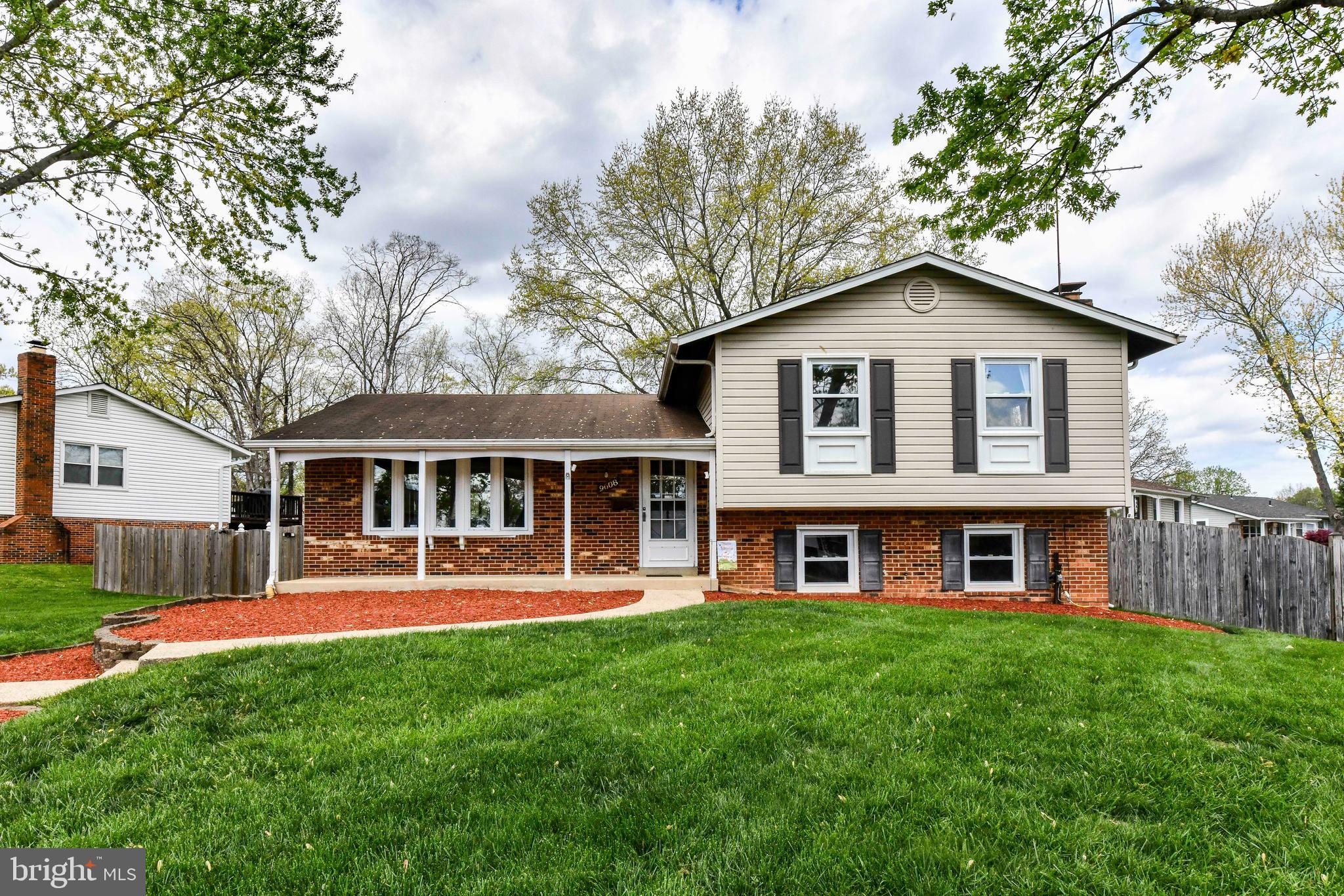 9608 Bonair Dr