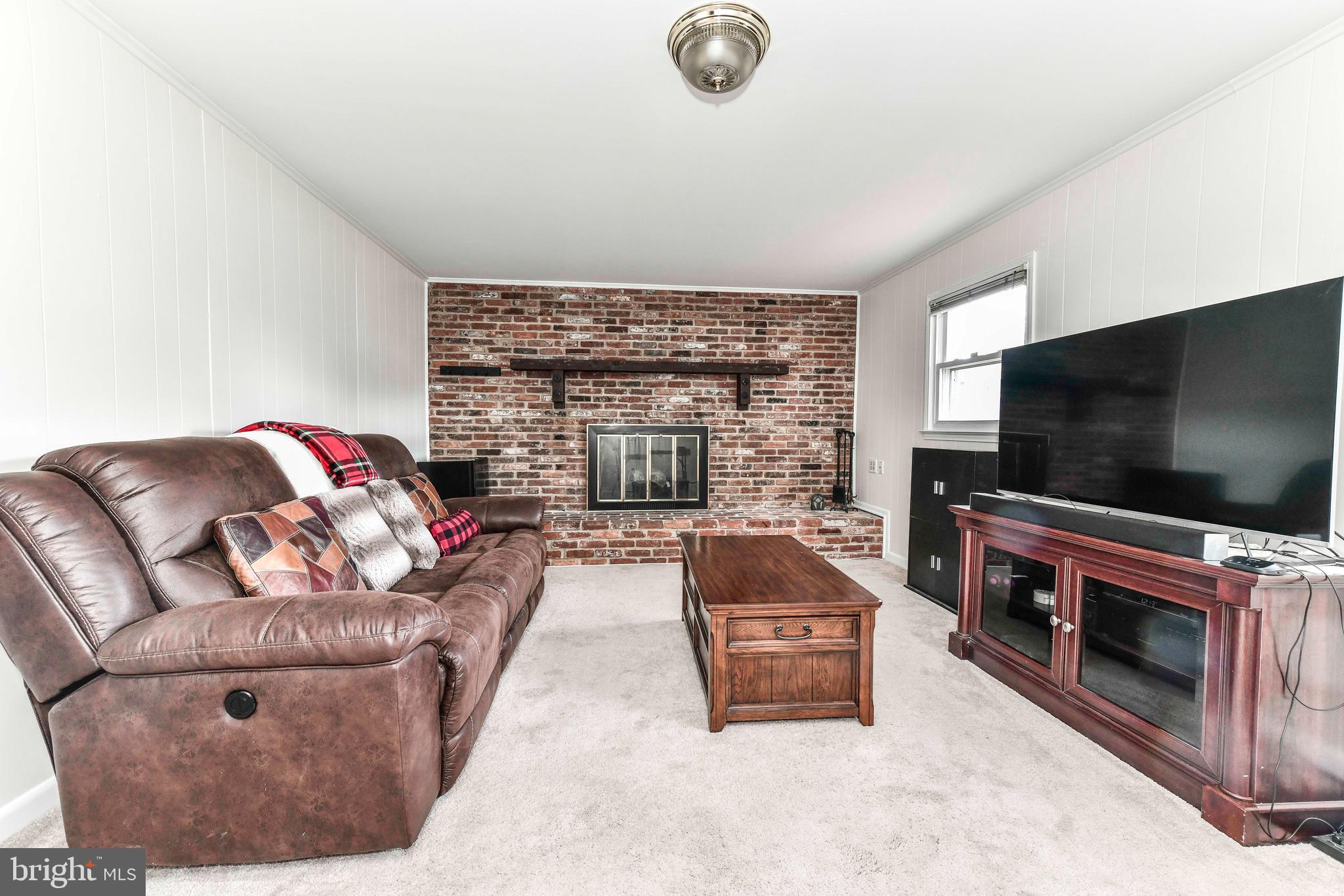 9608 Bonair Dr