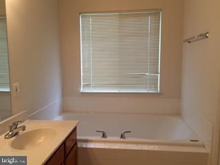 11105 Doubleday Ln
