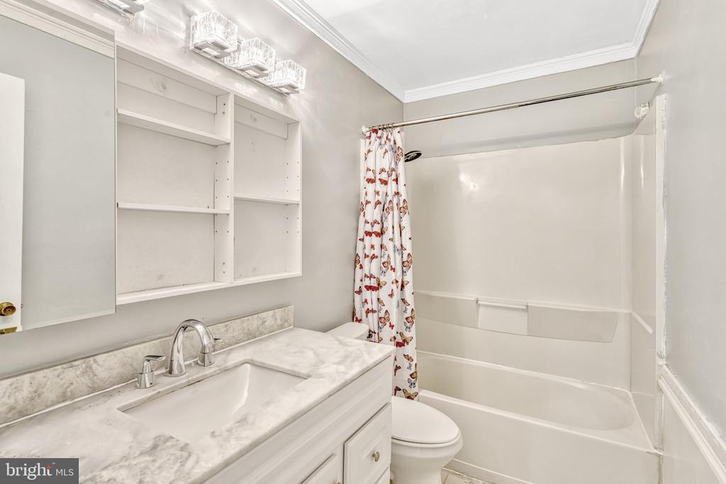 2911 Williamsburg Ct