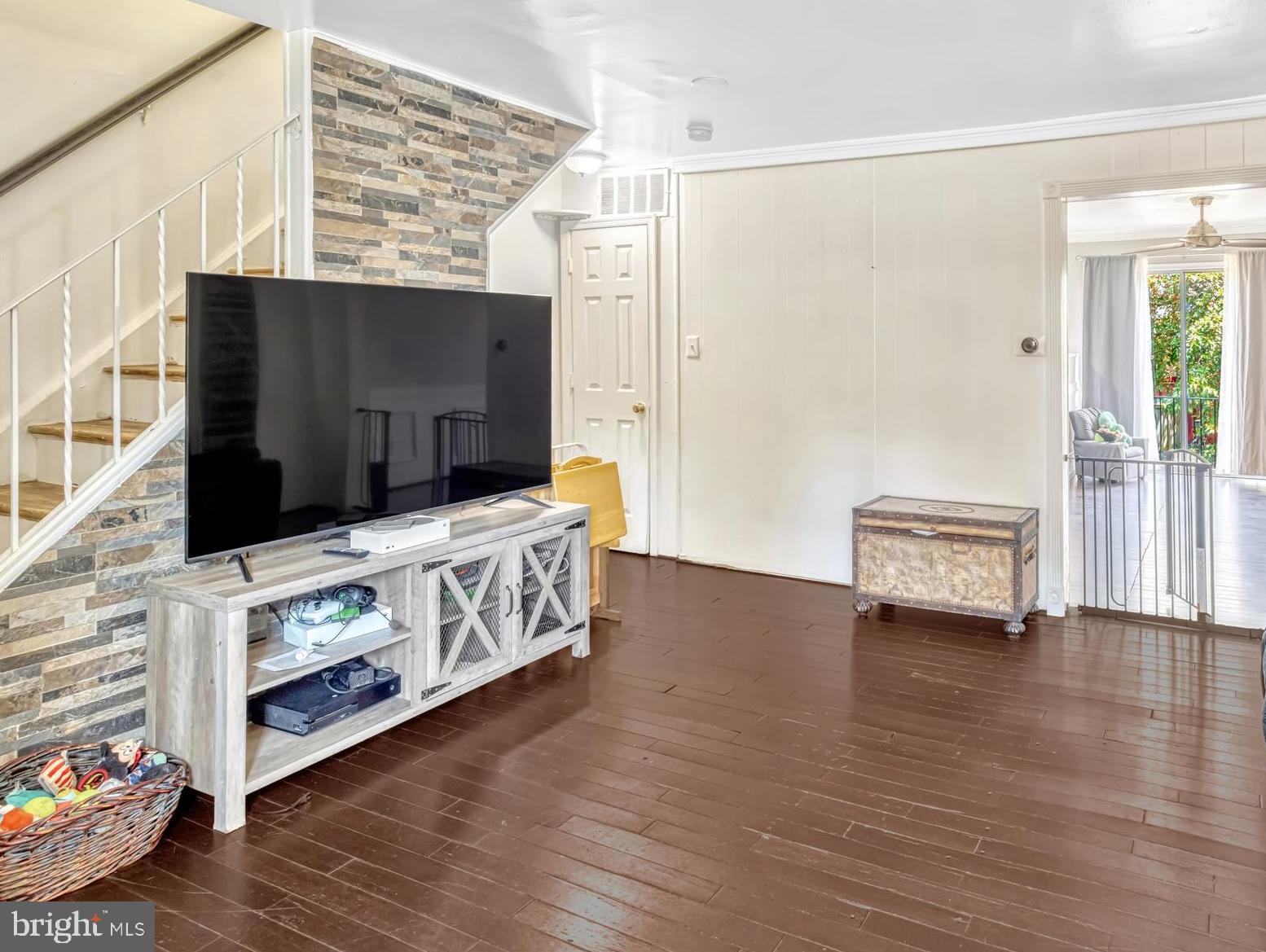 2911 Williamsburg Ct