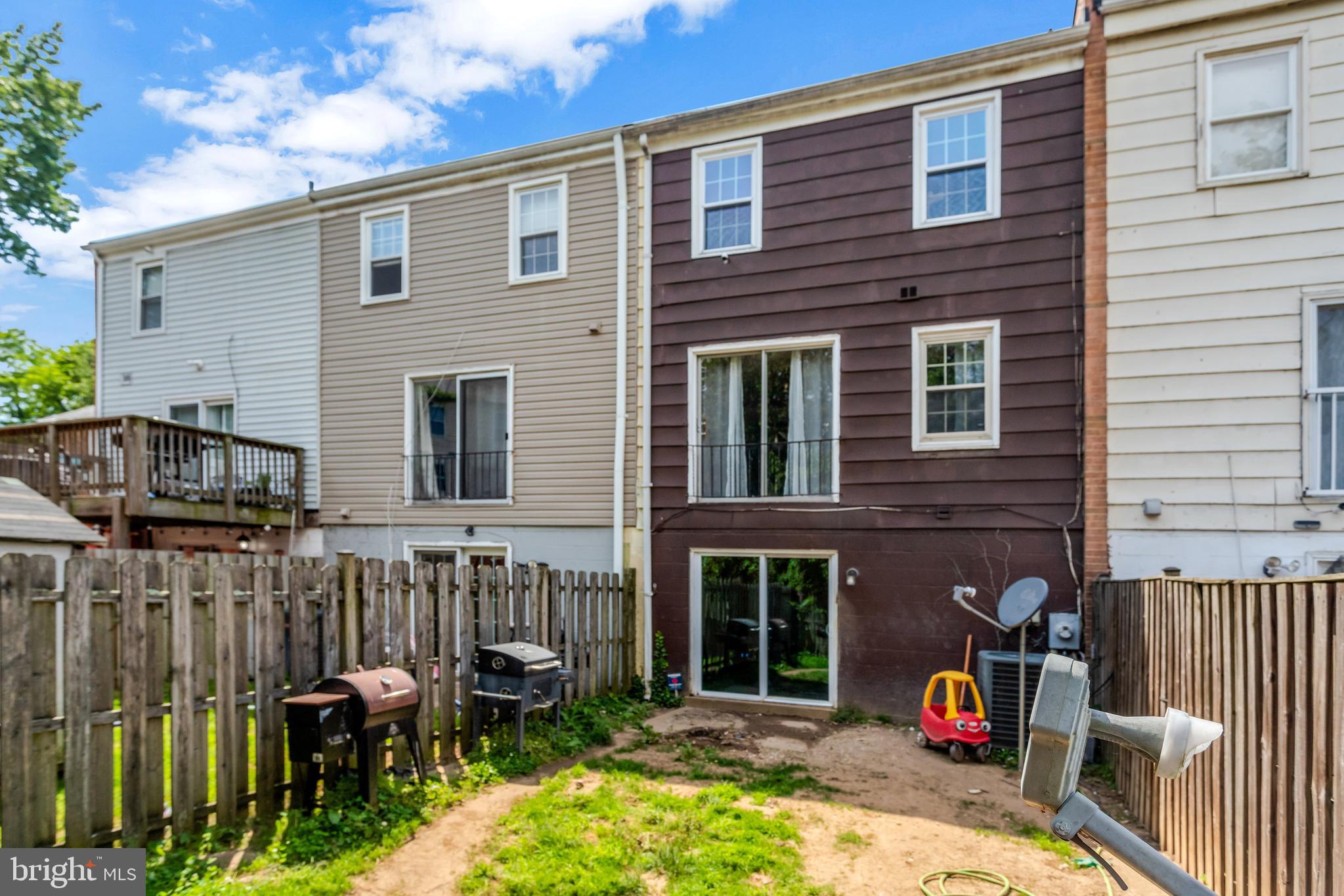 2911 Williamsburg Ct