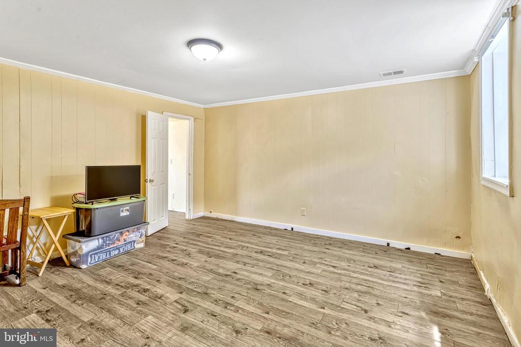 2911 Williamsburg Ct
