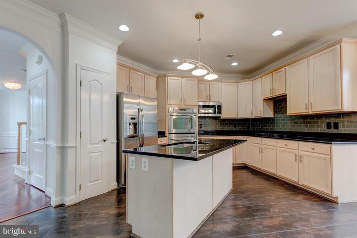 16521 Telescope Ln