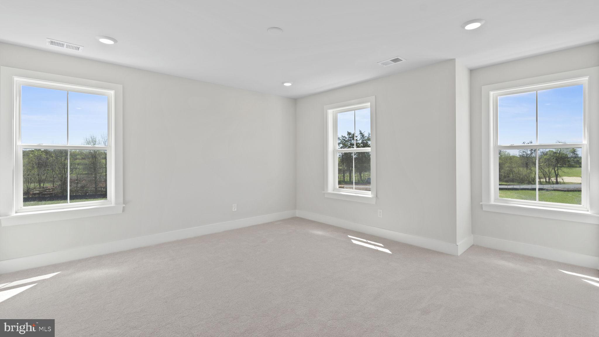 12080 Parkgate Dr