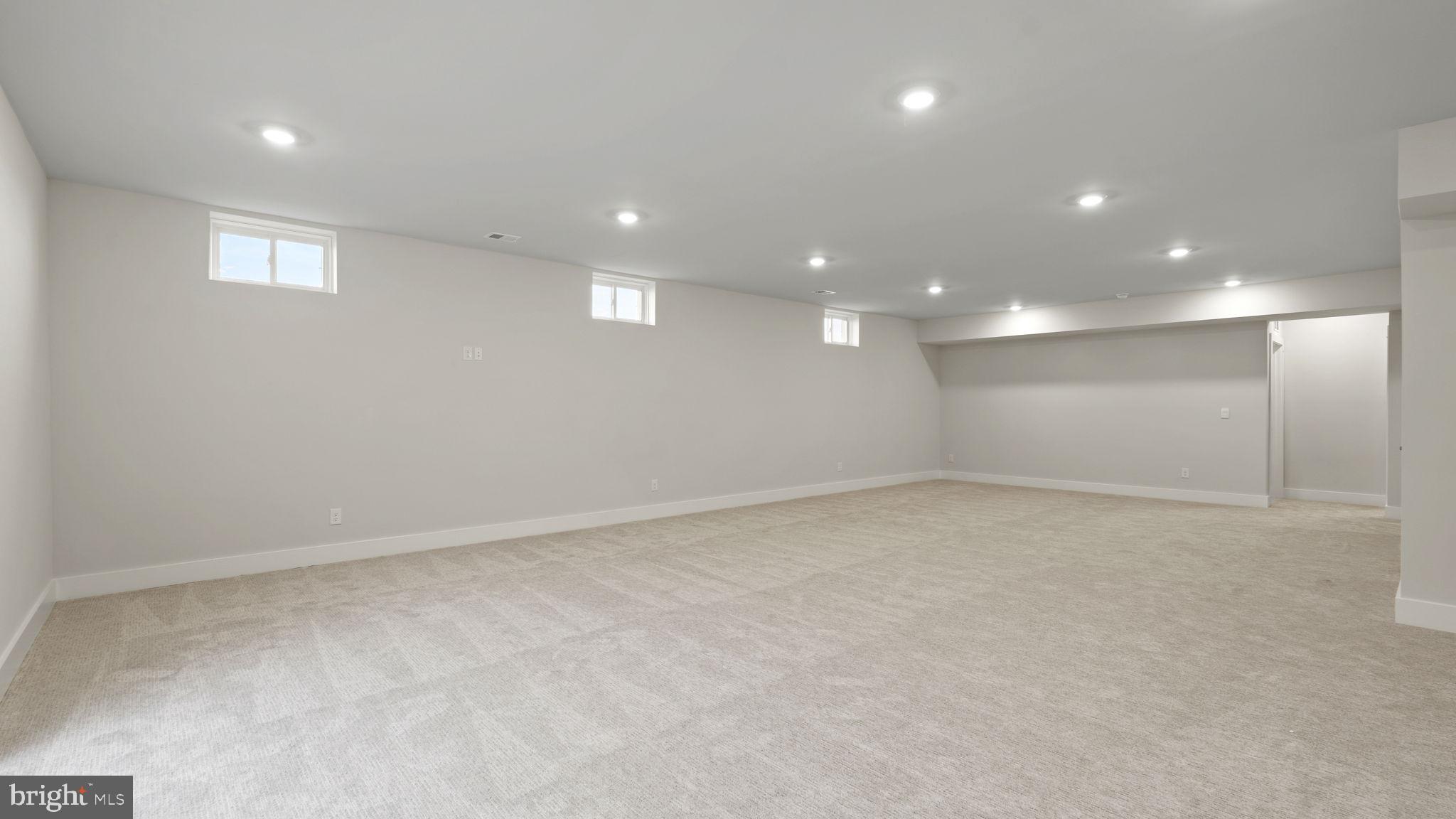 12080 Parkgate Dr