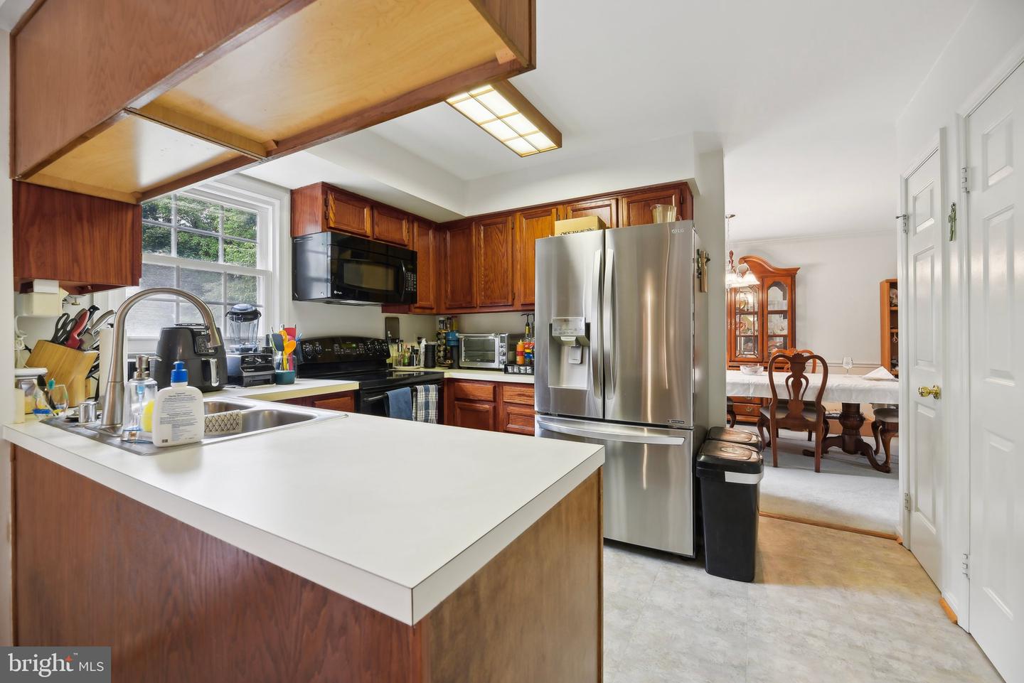 5446 Lomax Way