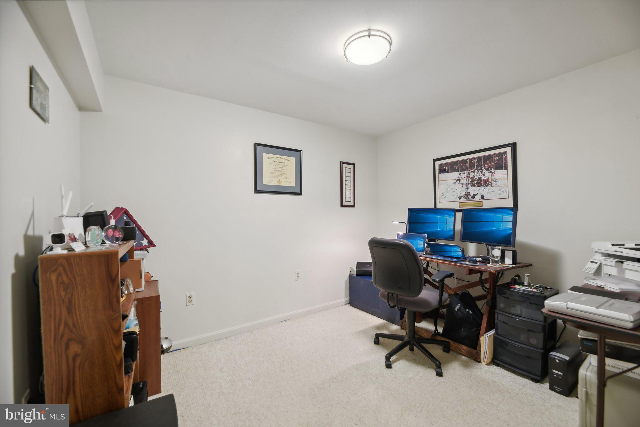 5446 Lomax Way