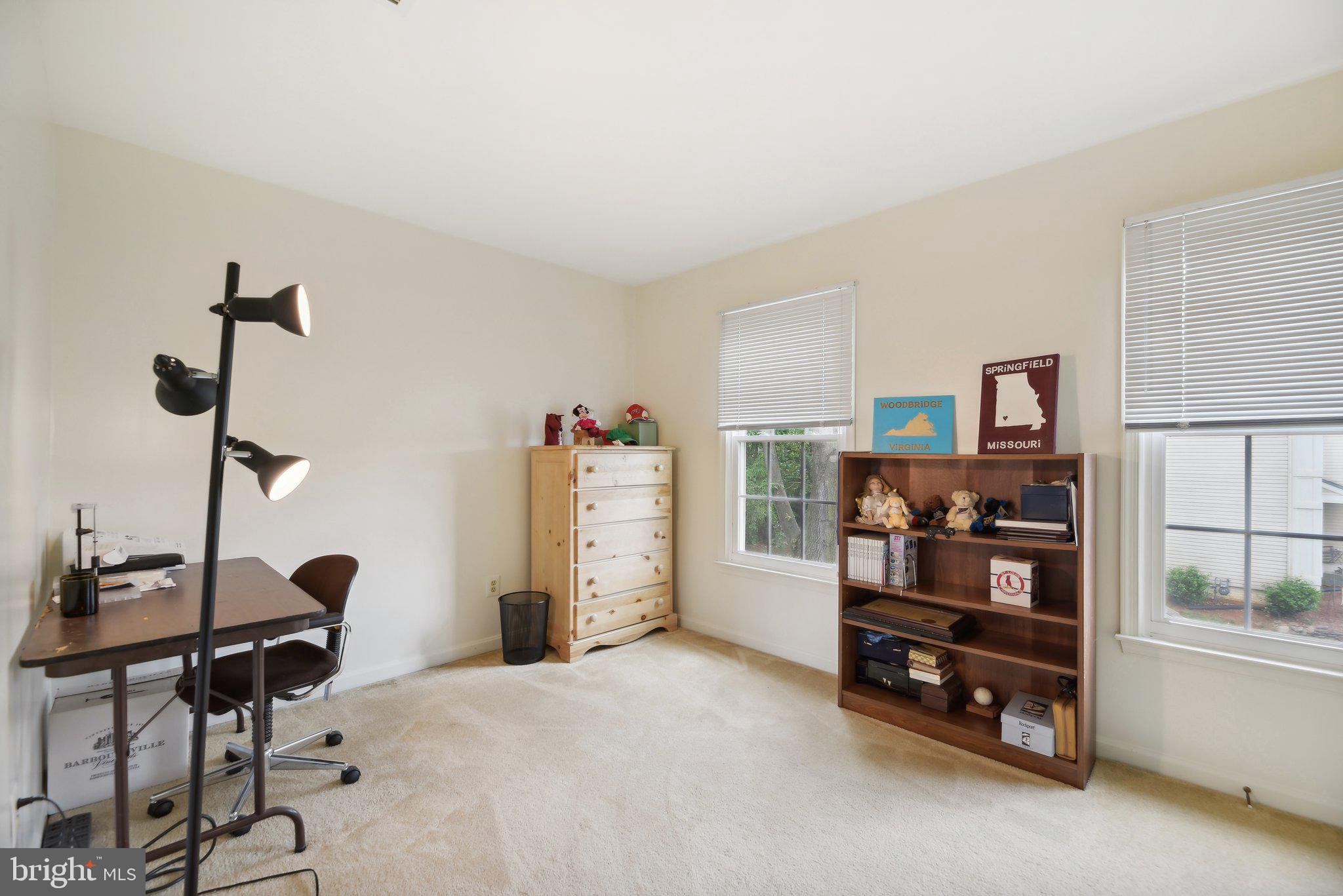 5446 Lomax Way