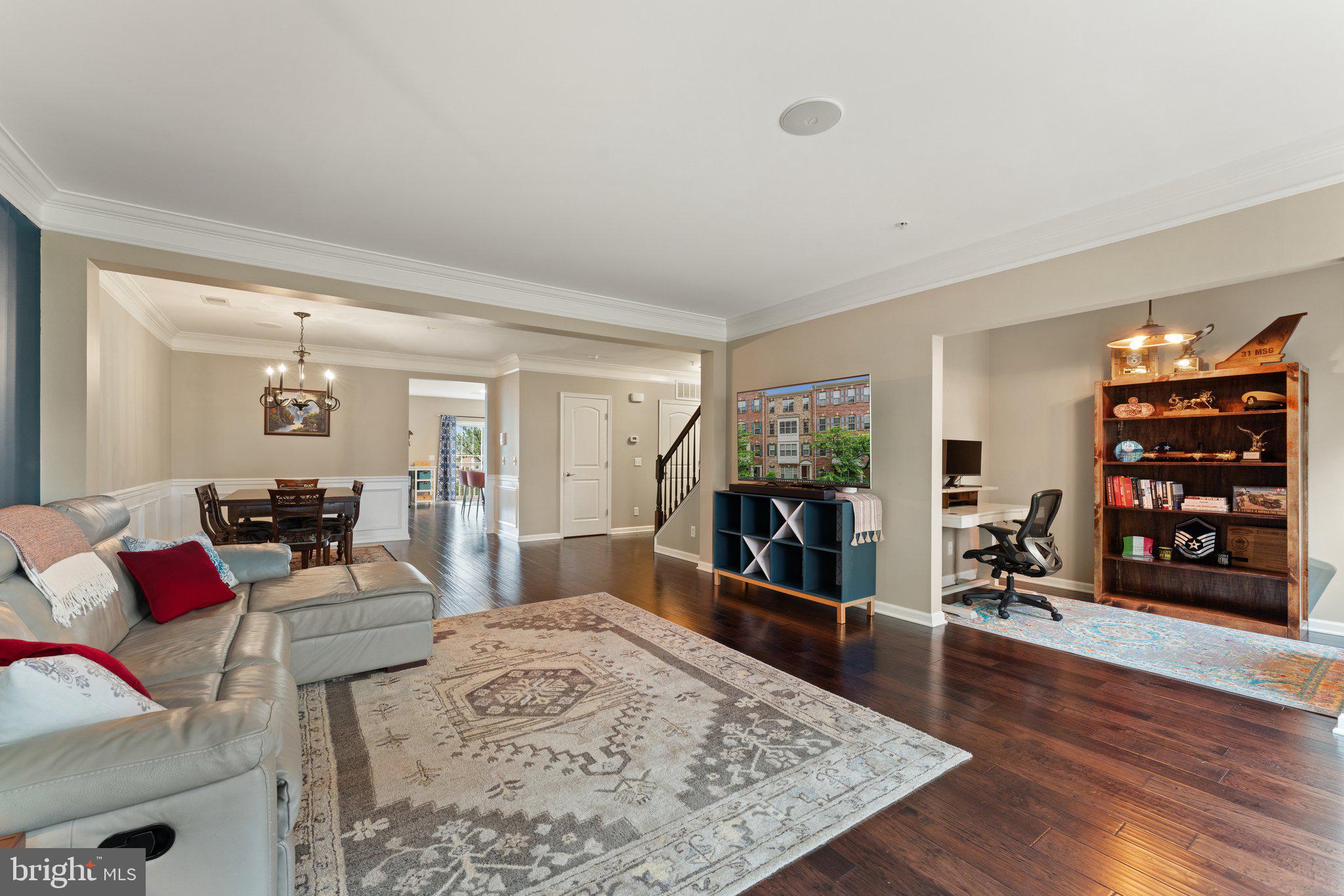 2281 Kew Gardens Dr