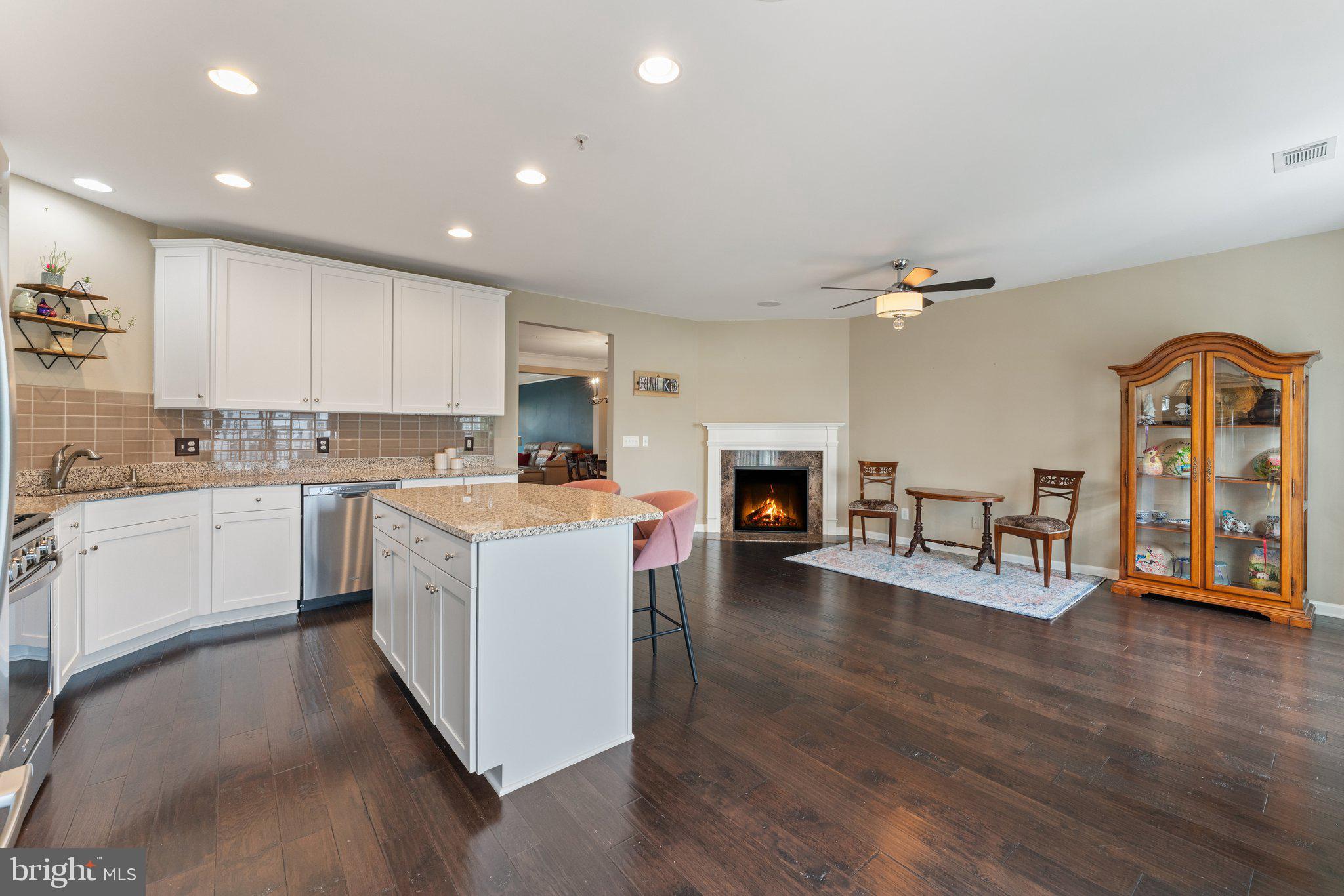 2281 Kew Gardens Dr