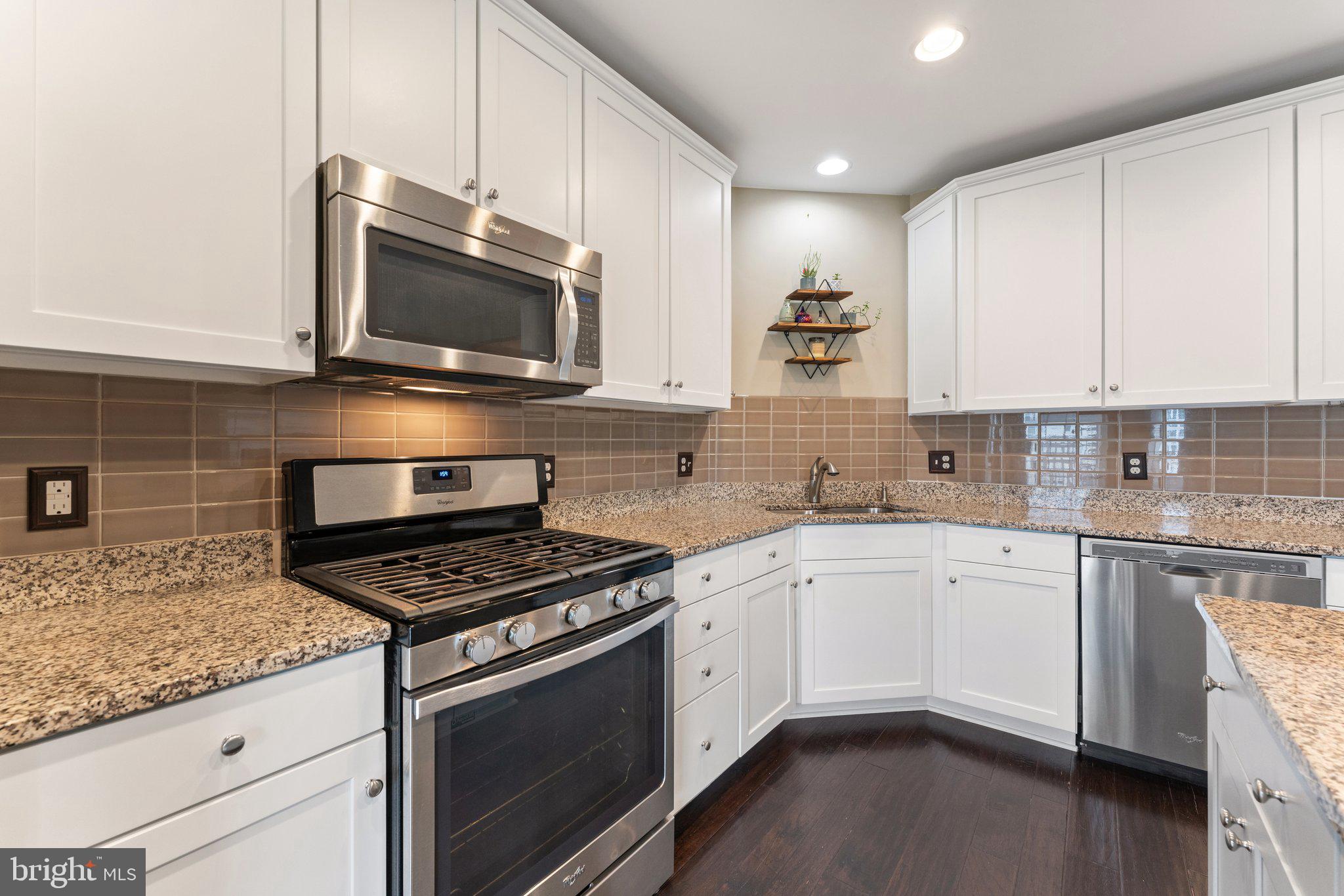 2281 Kew Gardens Dr