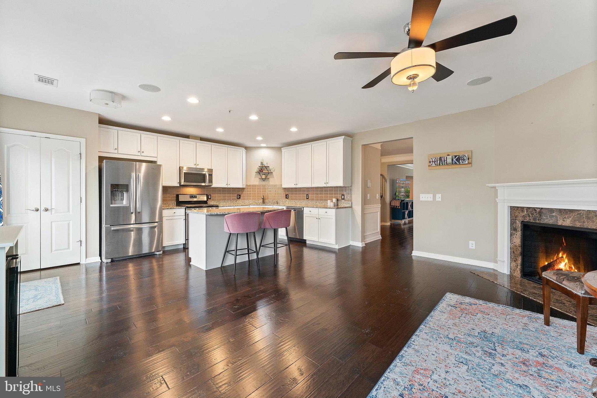 2281 Kew Gardens Dr
