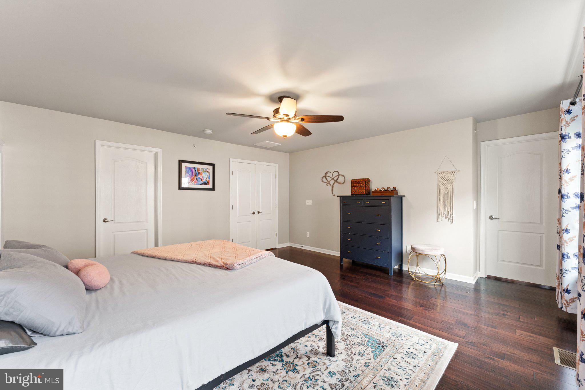 2281 Kew Gardens Dr