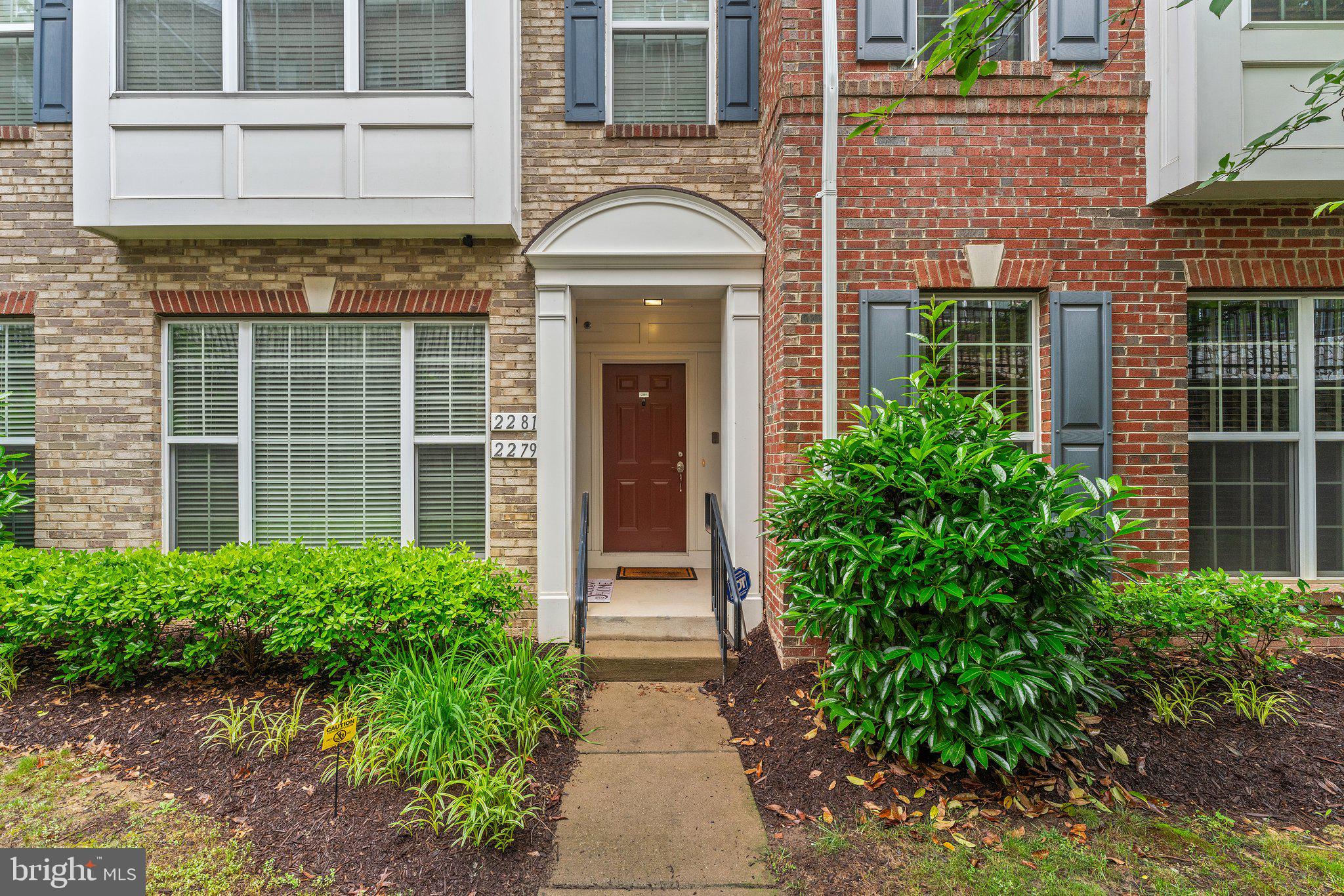 2281 Kew Gardens Dr