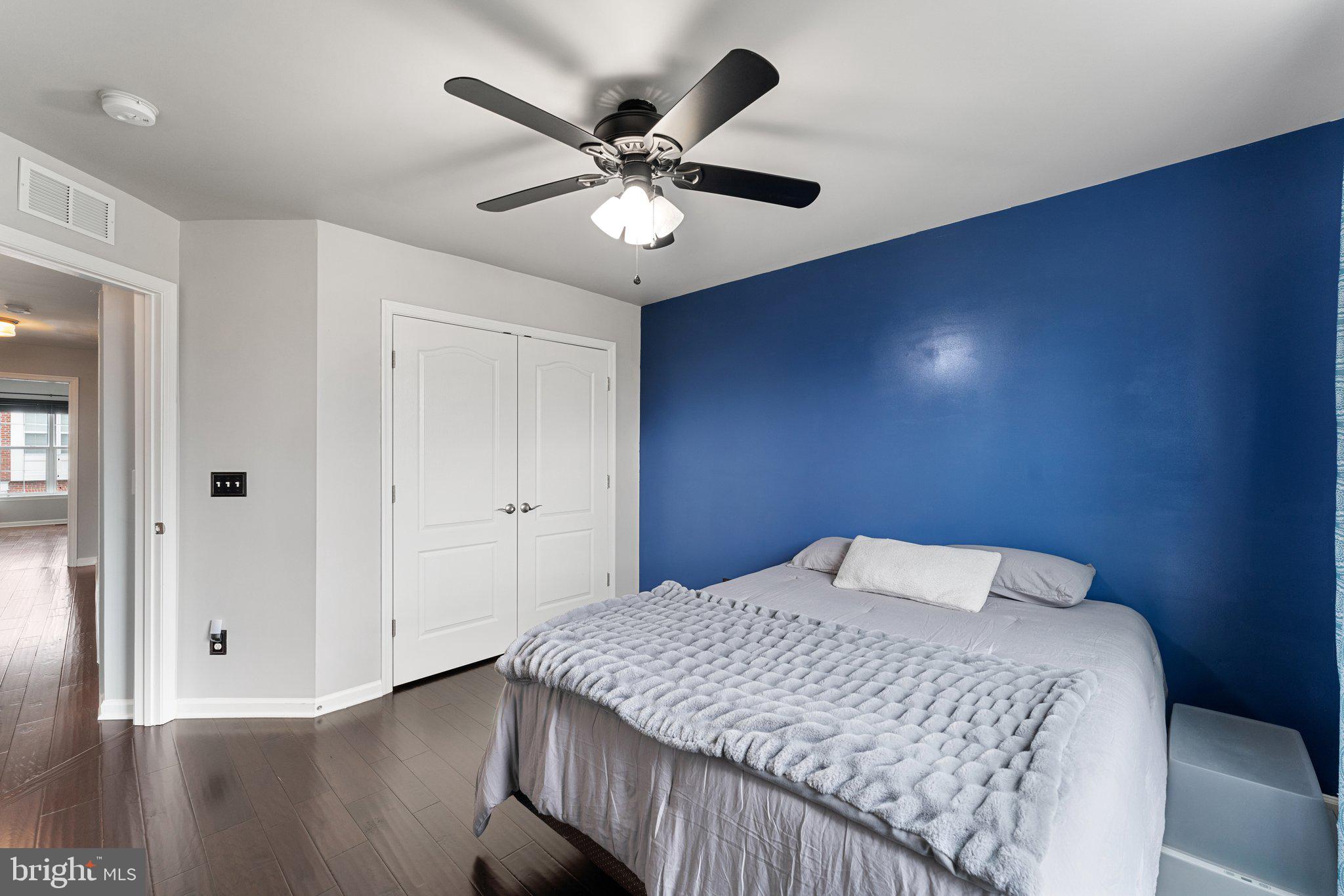 2281 Kew Gardens Dr