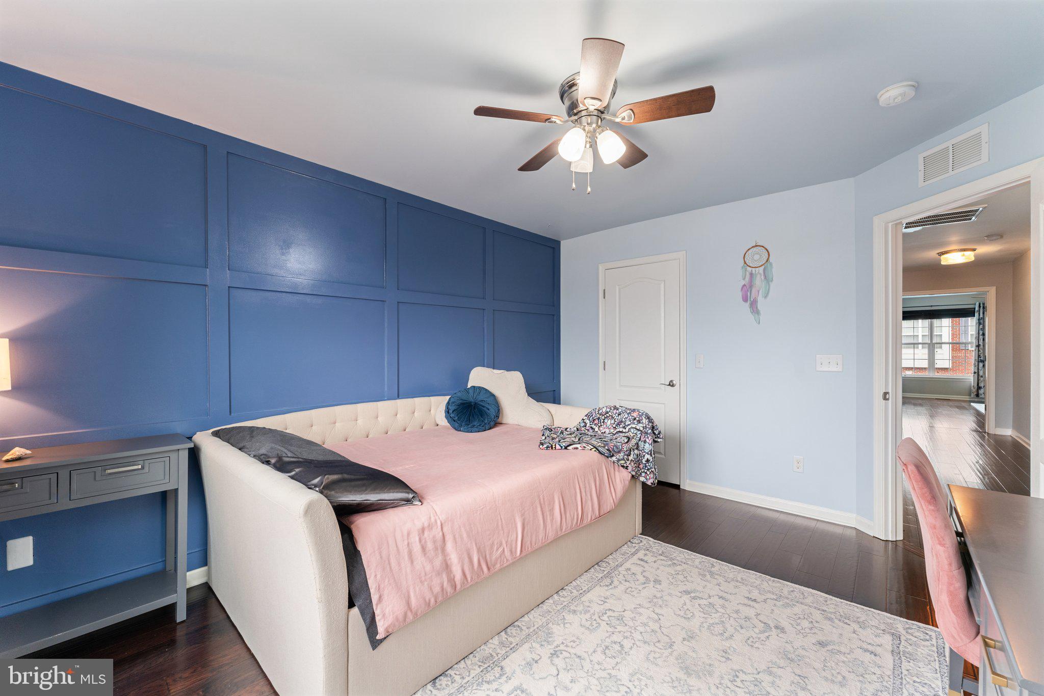 2281 Kew Gardens Dr
