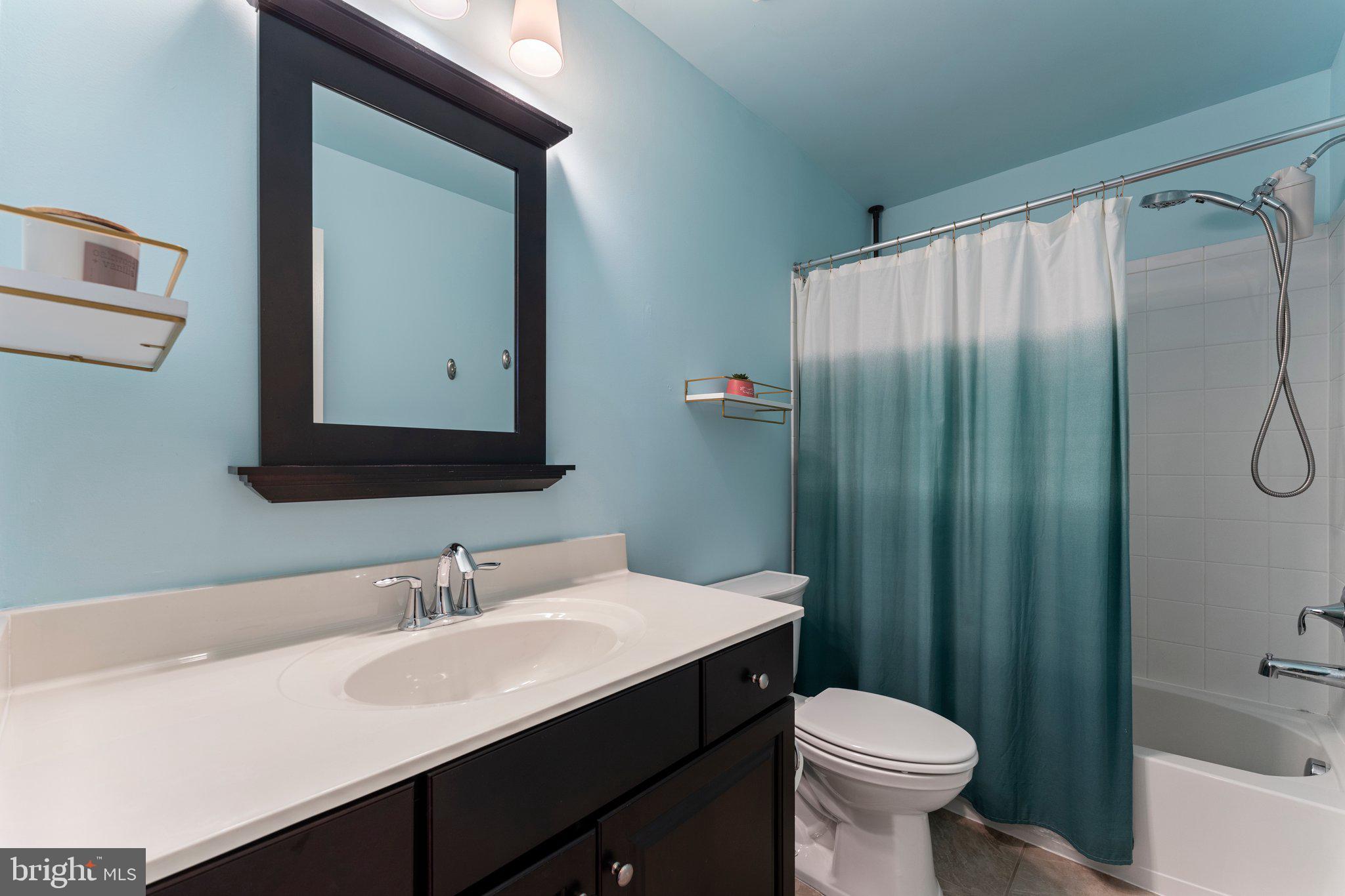 2281 Kew Gardens Dr