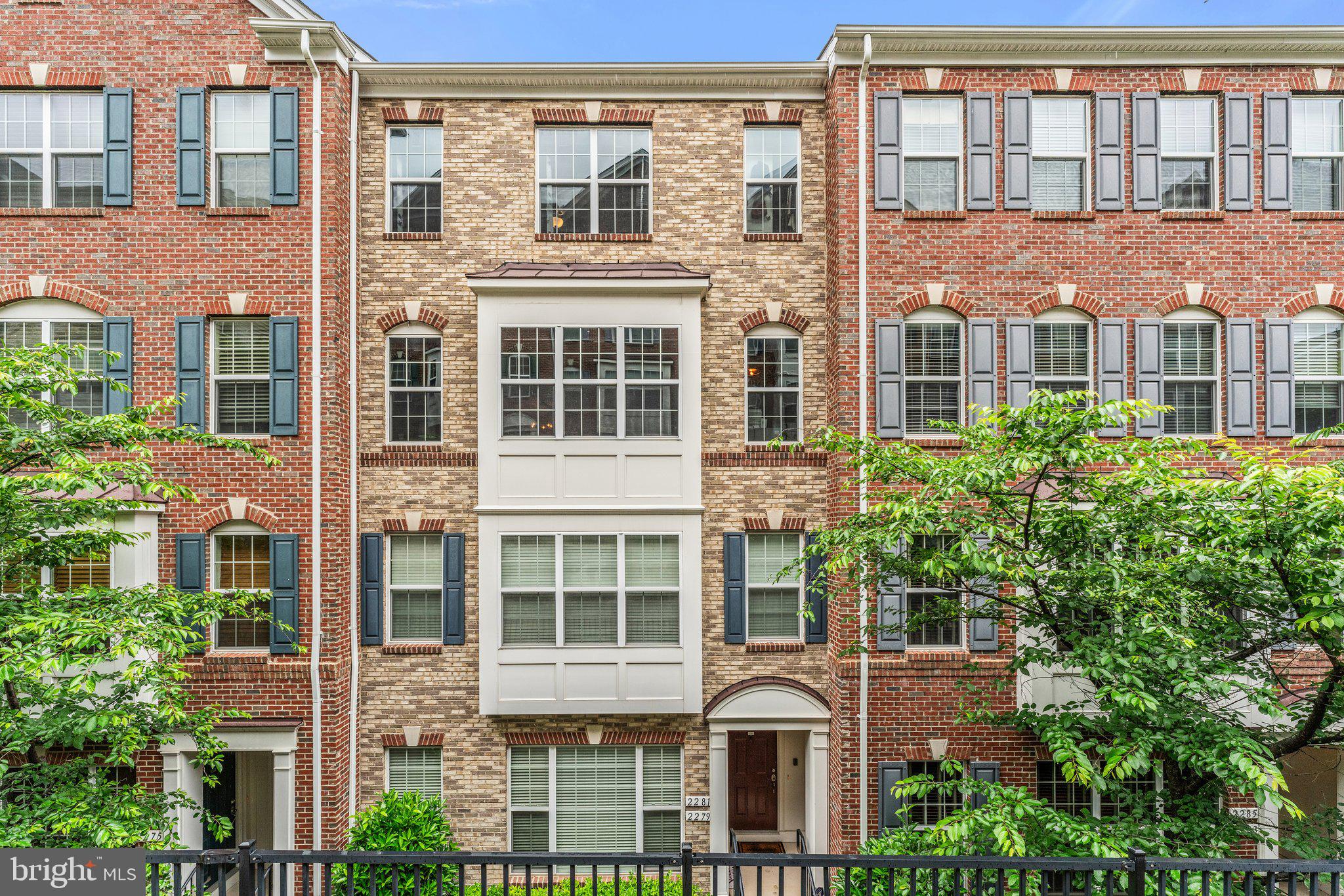 2281 Kew Gardens Dr