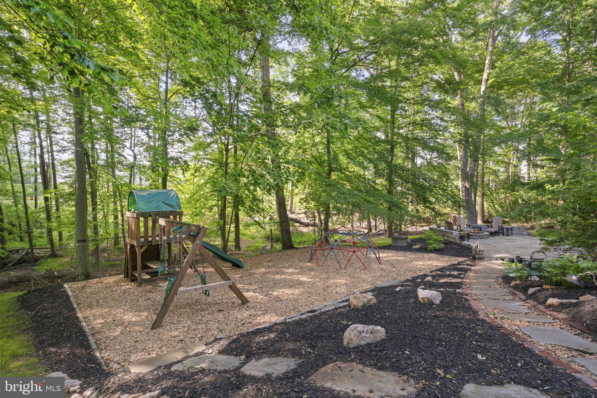 6240 Happy Creek Rd