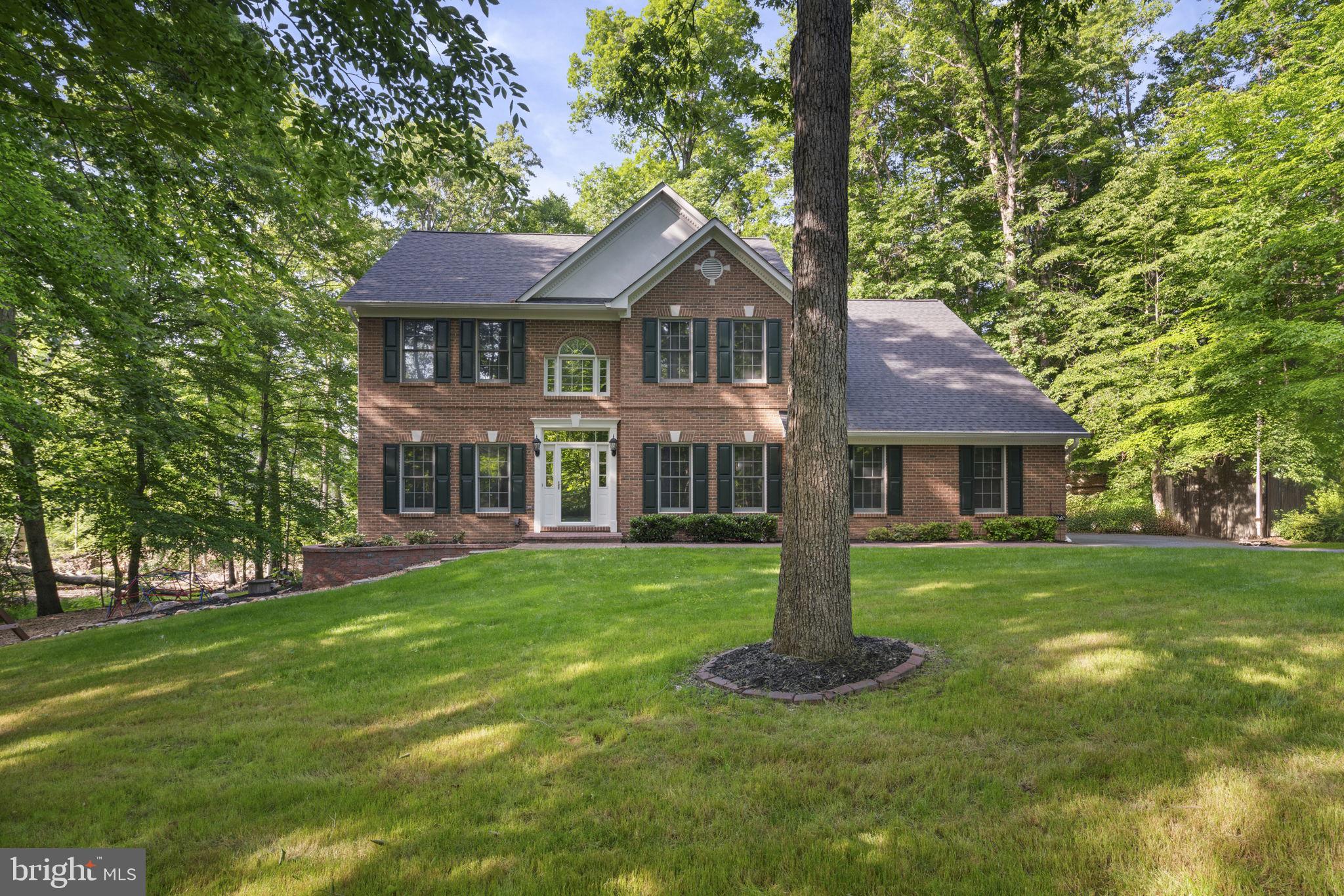 6240 Happy Creek Rd
