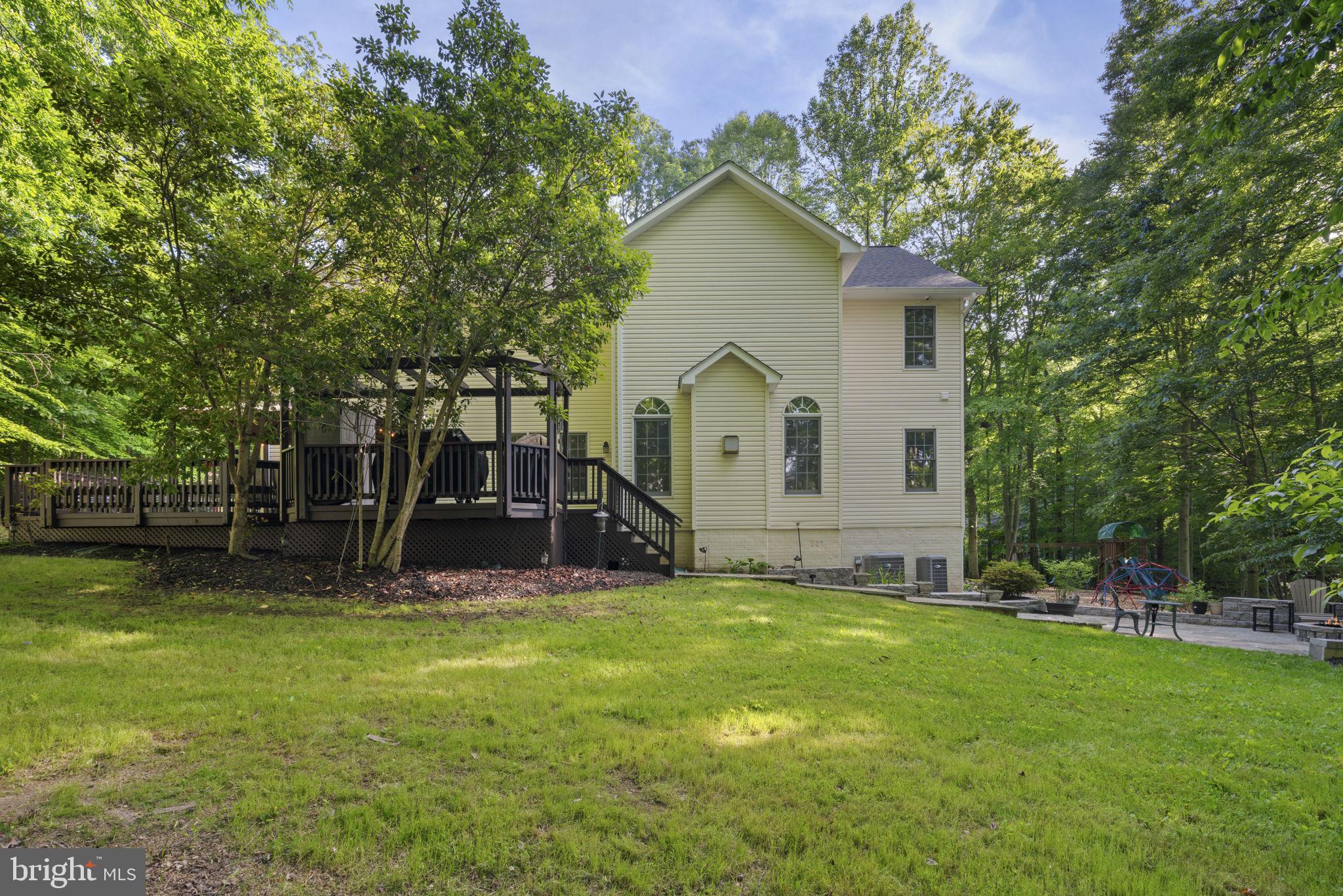 6240 Happy Creek Rd