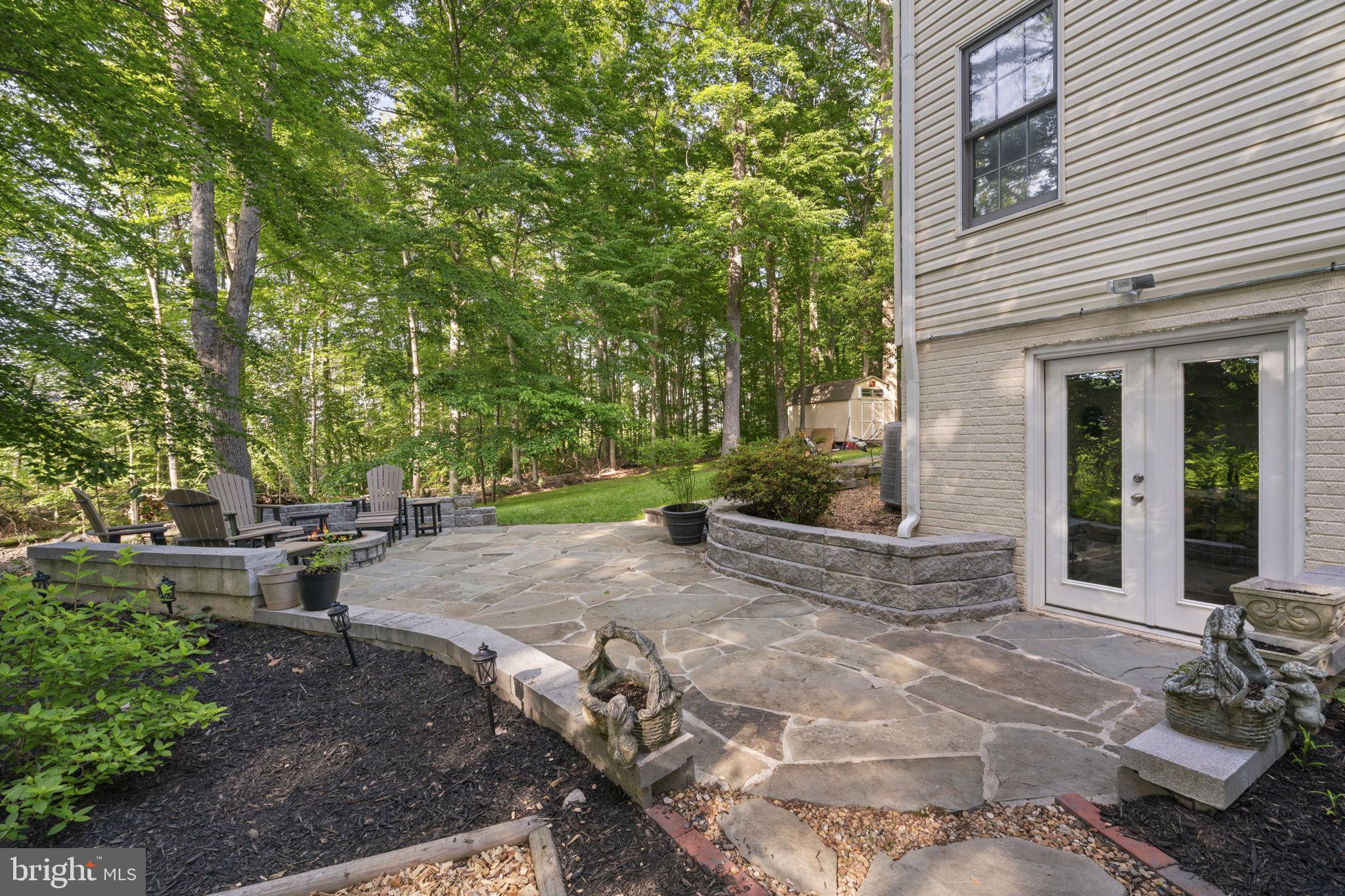6240 Happy Creek Rd