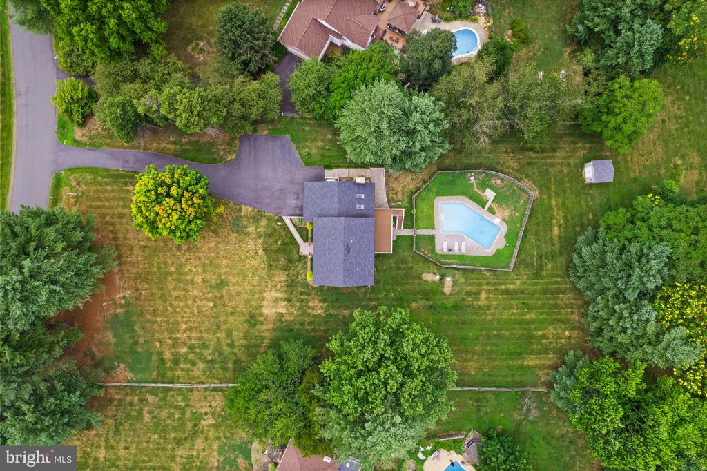 4183 Stepney Dr