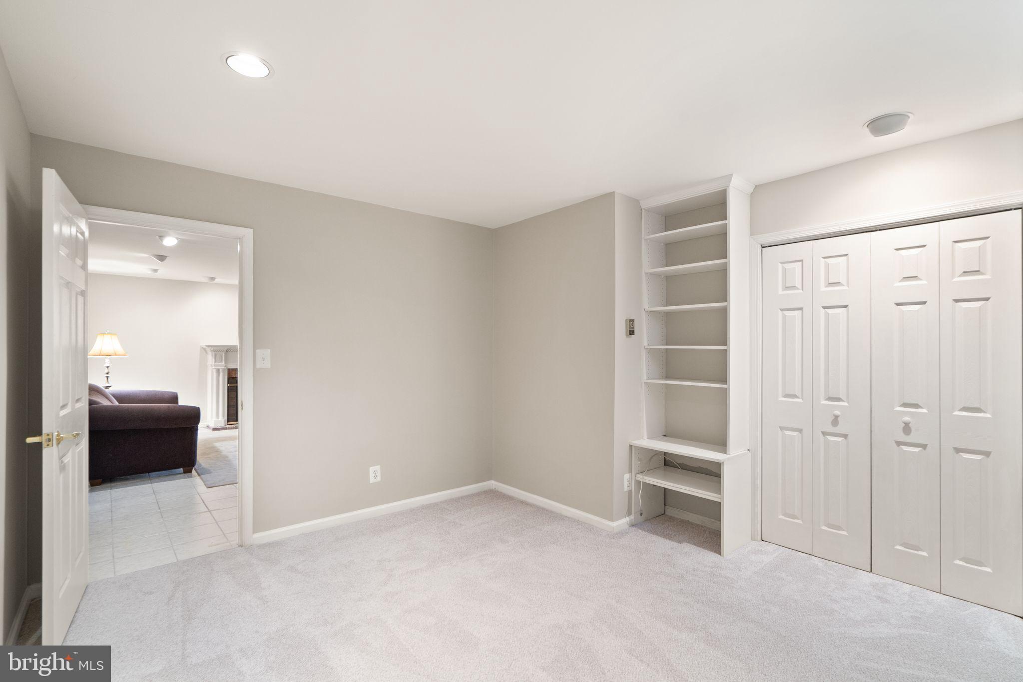 4183 Stepney Dr