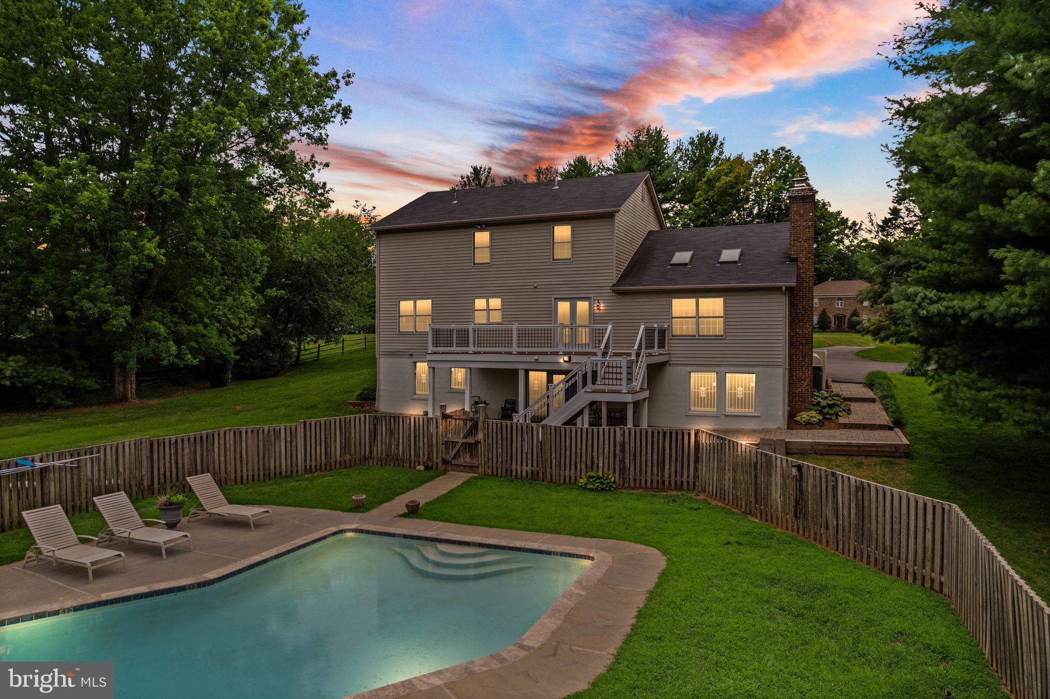 4183 Stepney Dr