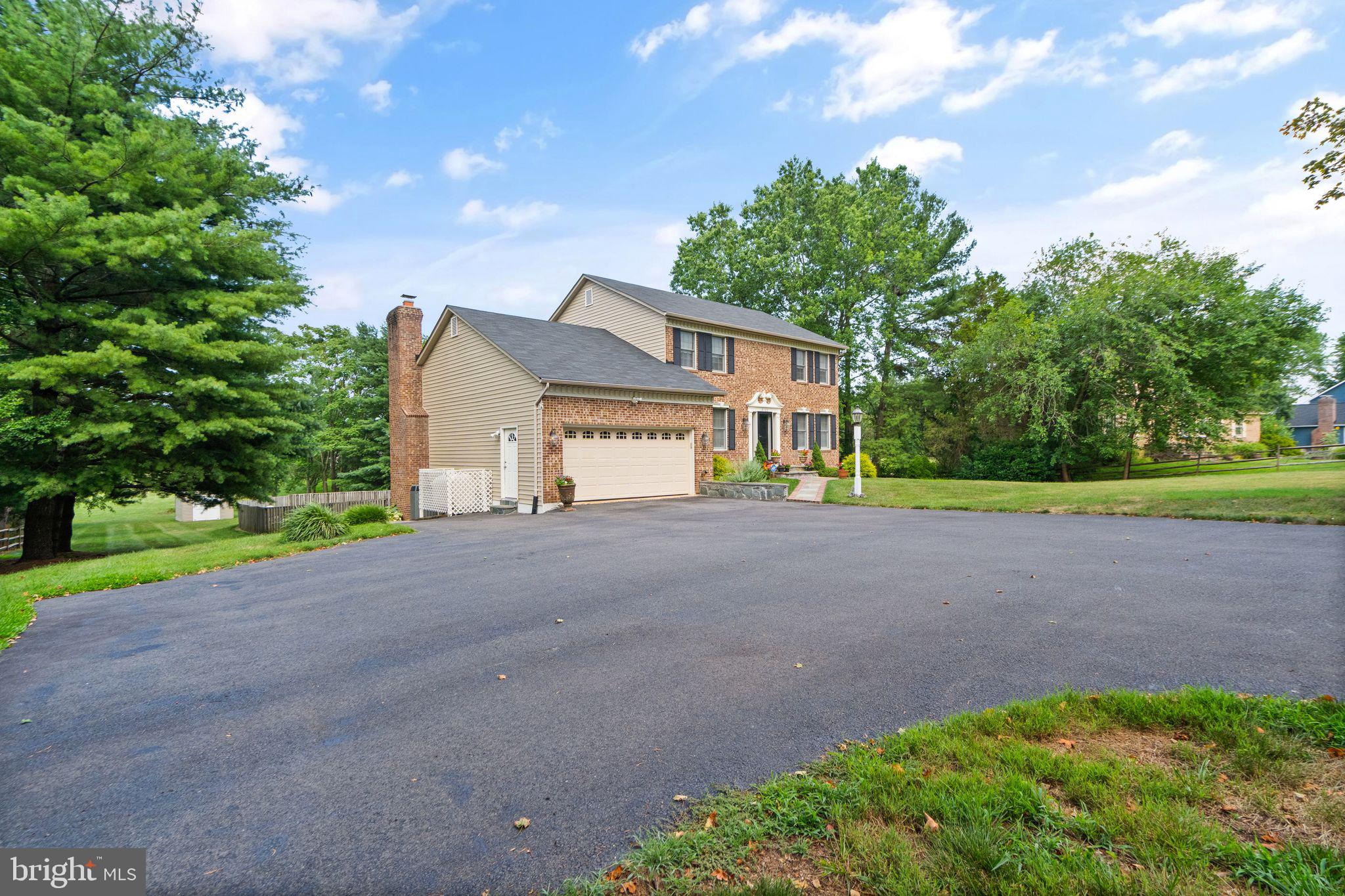 4183 Stepney Dr