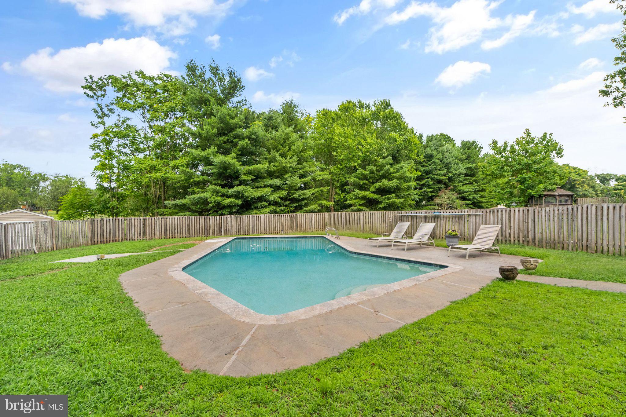4183 Stepney Dr