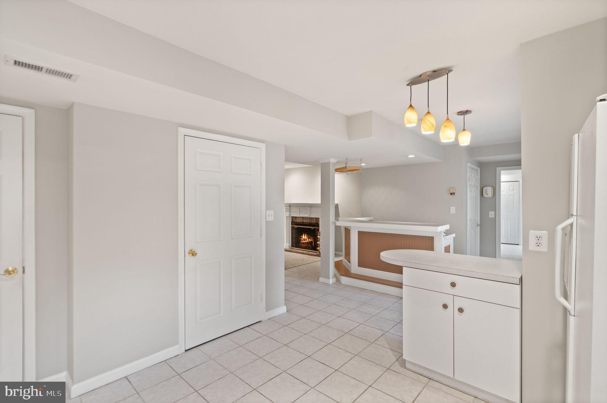 4183 Stepney Dr