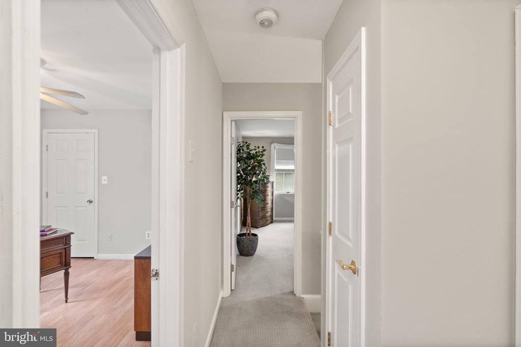 4183 Stepney Dr