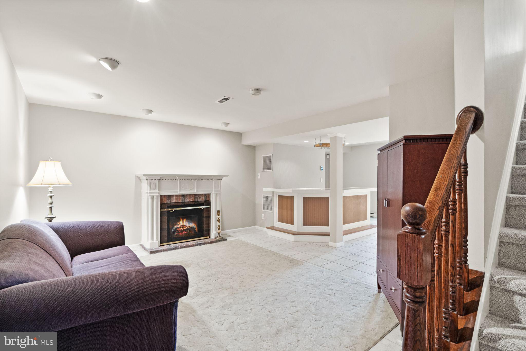 4183 Stepney Dr