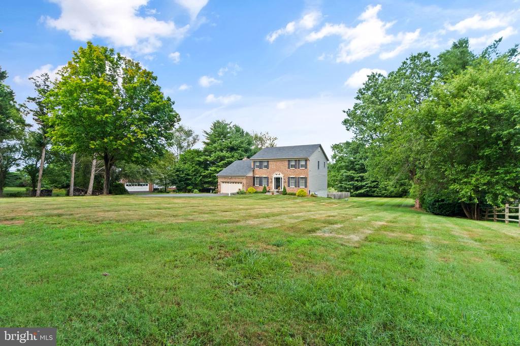 4183 Stepney Dr