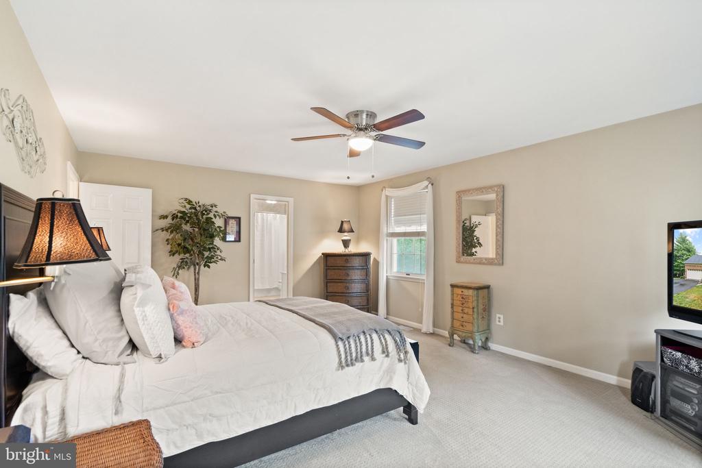 4183 Stepney Dr
