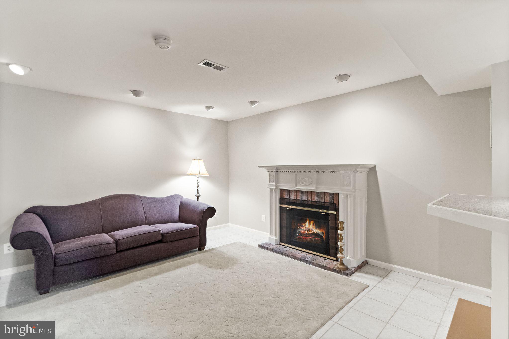 4183 Stepney Dr