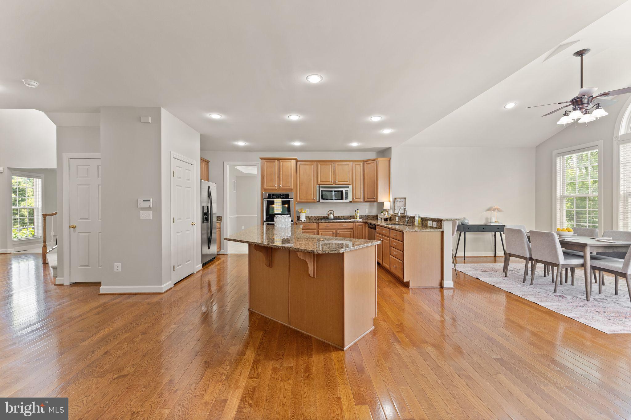 6612 Cheney Way