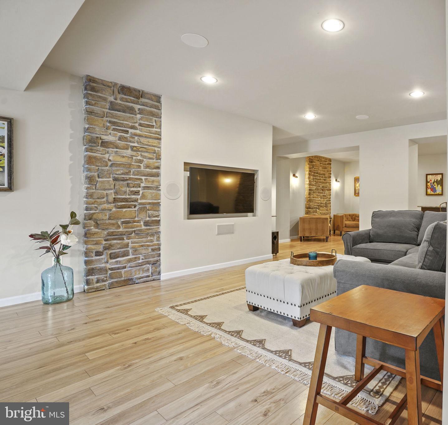 13960 Barrymore Ct