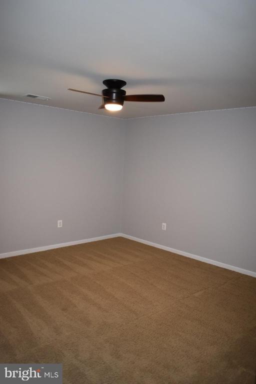 15454 Gossoms Store Ct