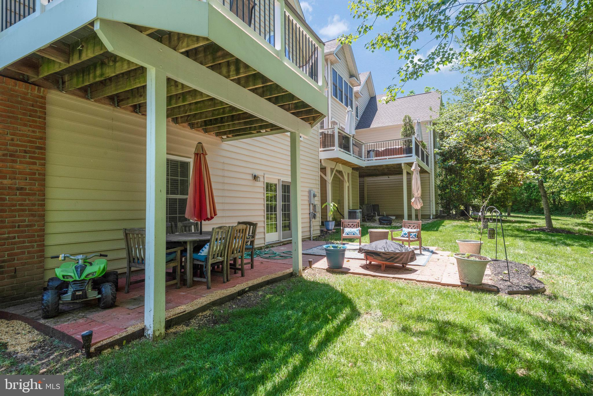 5765 Amelia Springs Cir