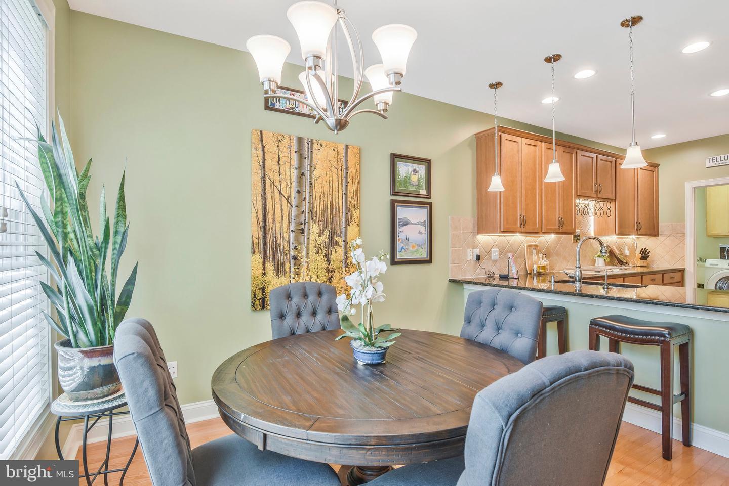 5765 Amelia Springs Cir