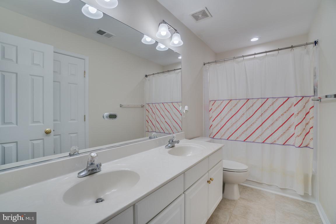 15677 WILLIAM BAYLISS CT