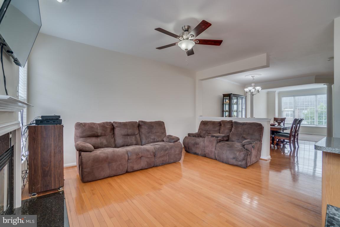 15677 WILLIAM BAYLISS CT