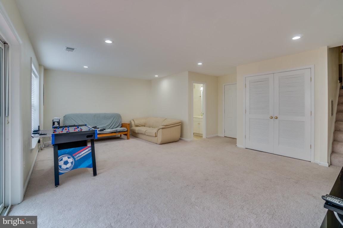 15677 WILLIAM BAYLISS CT