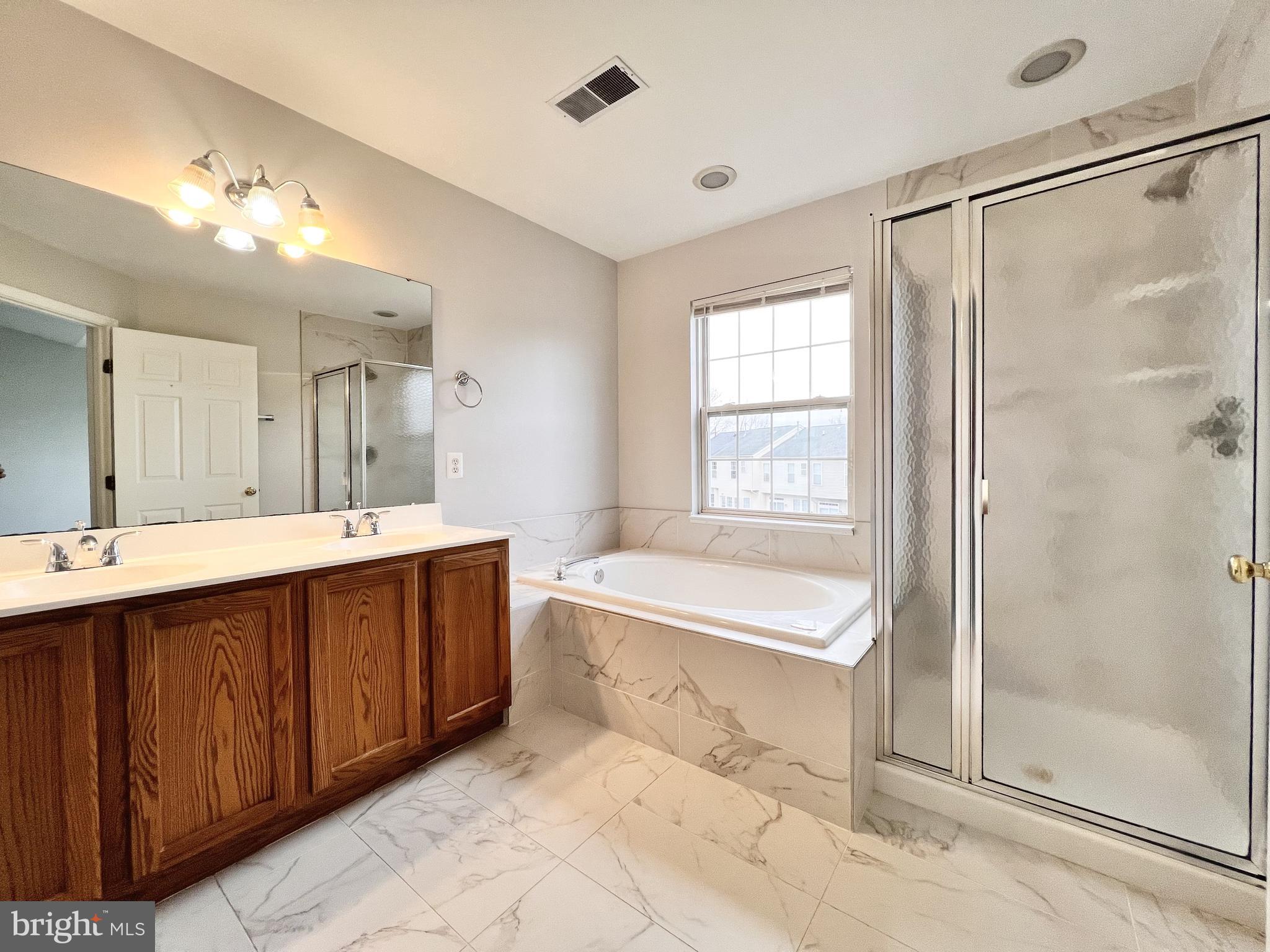 7000 ROGUE FOREST LN