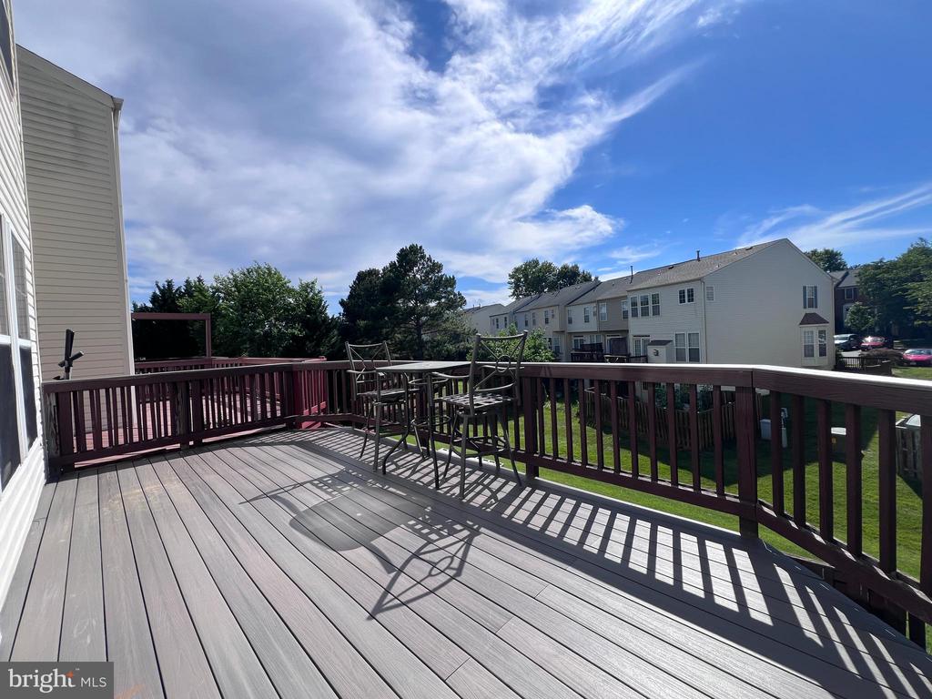 7000 ROGUE FOREST LN