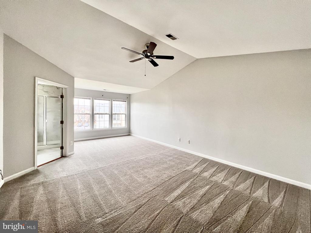 7000 ROGUE FOREST LN